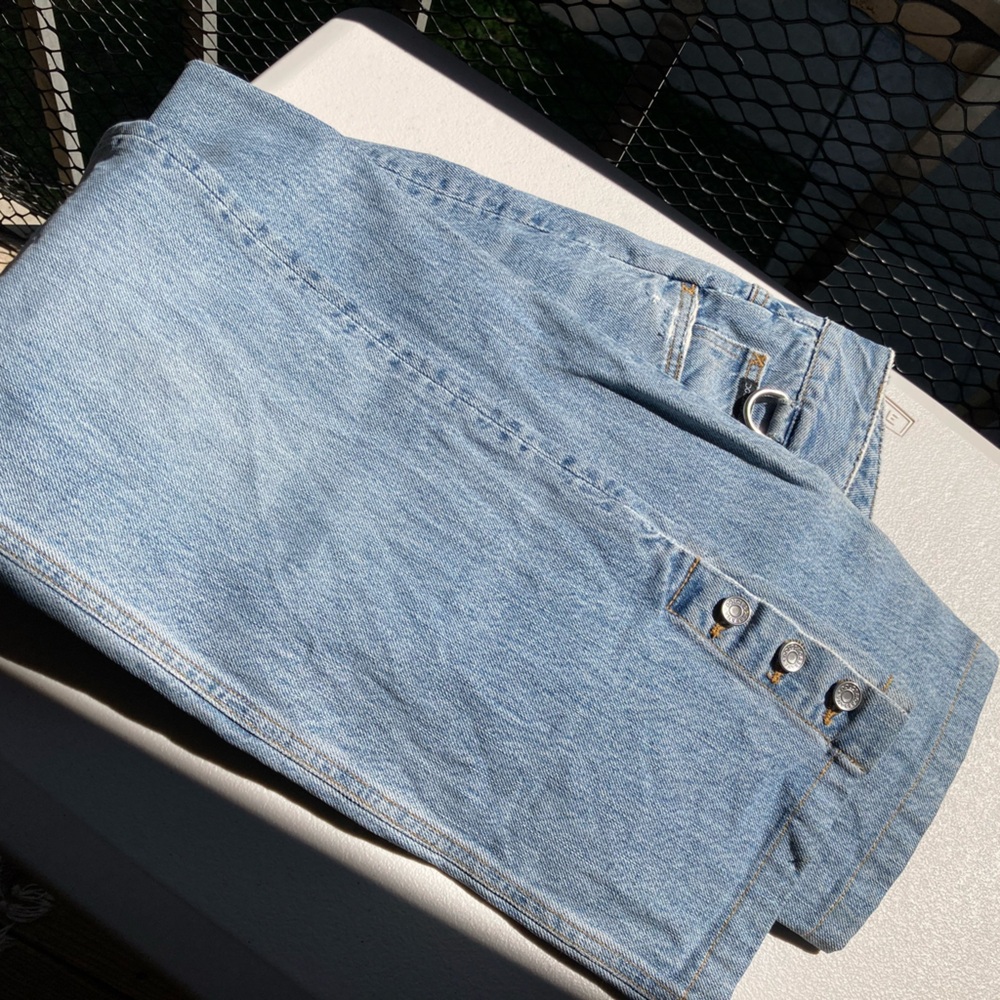 Vintage Dolce & Gabbana Light Wash Low Rise Jeans Button Hem Jeans Button Fly - Picture 10 of 17